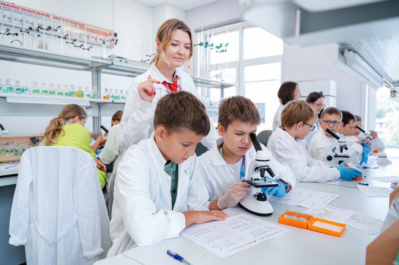 Лидеры образования